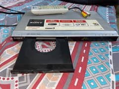 Sony DVD player with remote!