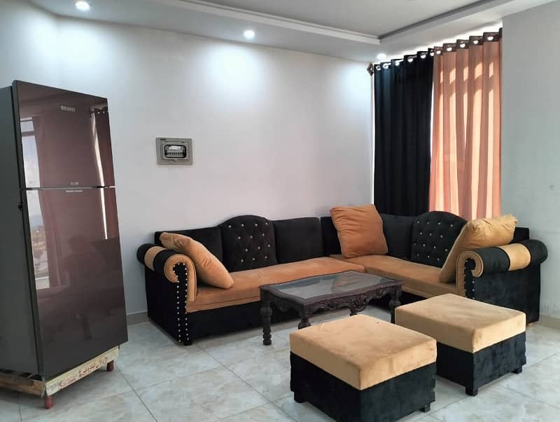 2 bedroom apartment available for sale invstar rate good location main Boulevard corner 6