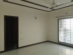 1 Kanal Full House Is Available for Rent In Phase 3 Block XX Dha Lahore