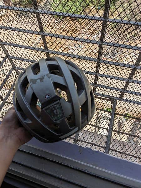 light weight cycling Helmet for Adults - used - size medium 2