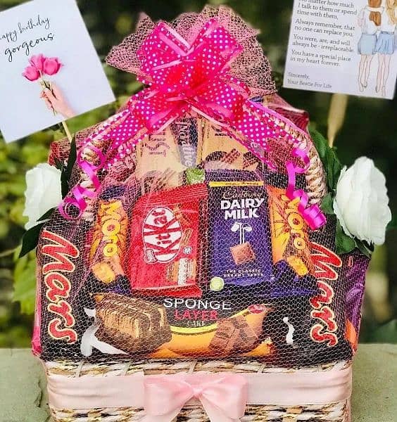 Customized Gift Baskets Mother's day, Chocolate Box, Bouquet, Cakes 3