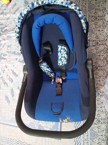 Baby Carrey cot new condition blue and black color comfortable 0