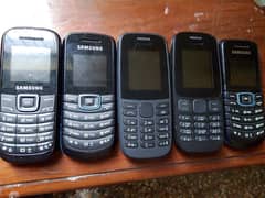 Mobiles for sale 5 sets Nokia