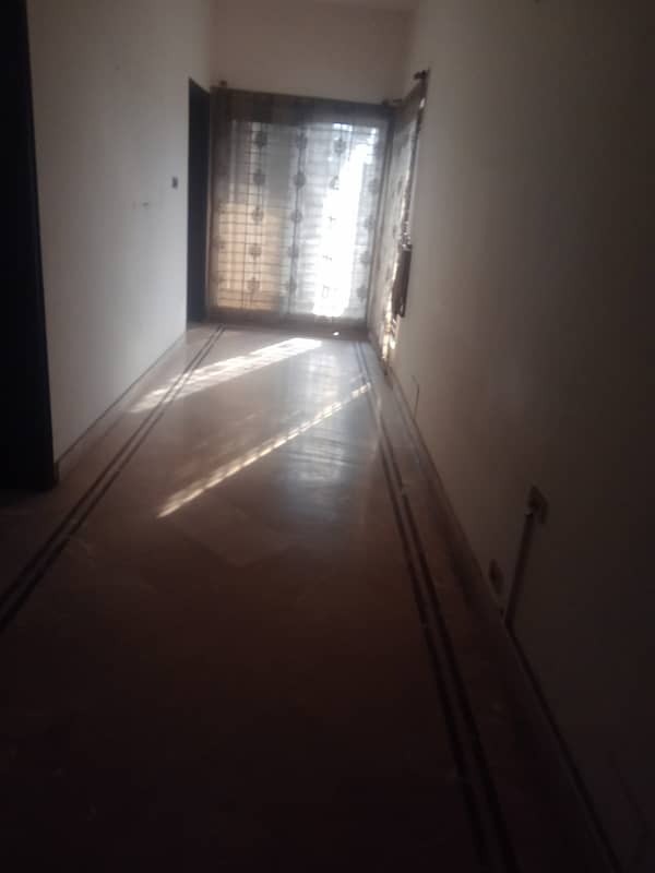 1.5 kanal 6 bedroom ideal for silent office in model town for rent 8