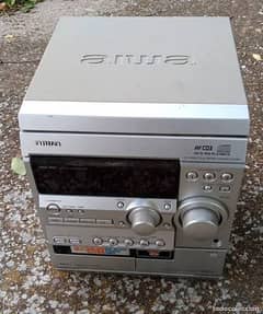Aiwa Audio System (Amplifier) with 2 Speakers