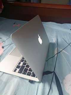 Macbook Air 2014 Great Condition