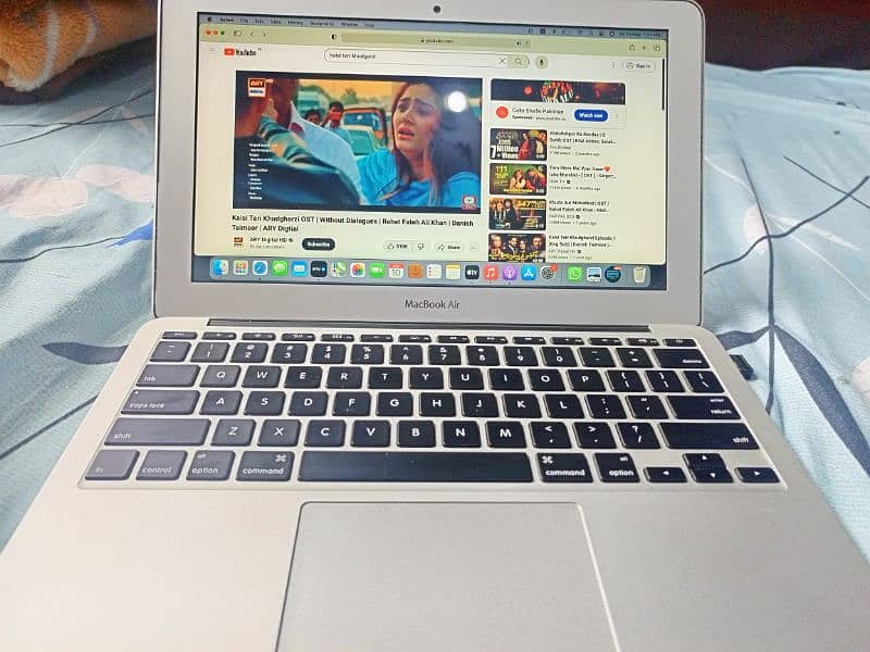 Macbook Air 2014 Great Condition 4