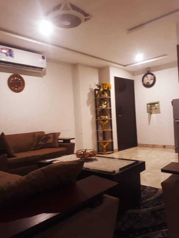 One bed luxury apartment for rent on daily basis in bahria town 3