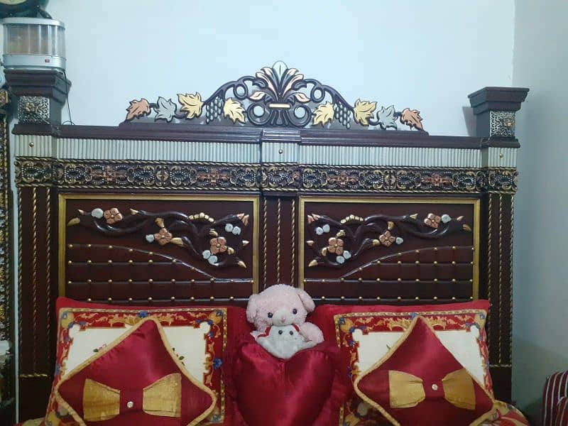 Bed and other furniture with good condition for sale 0