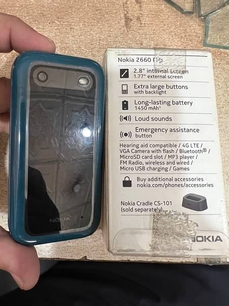 Nokia 2660 flip like new only 2 month used 8