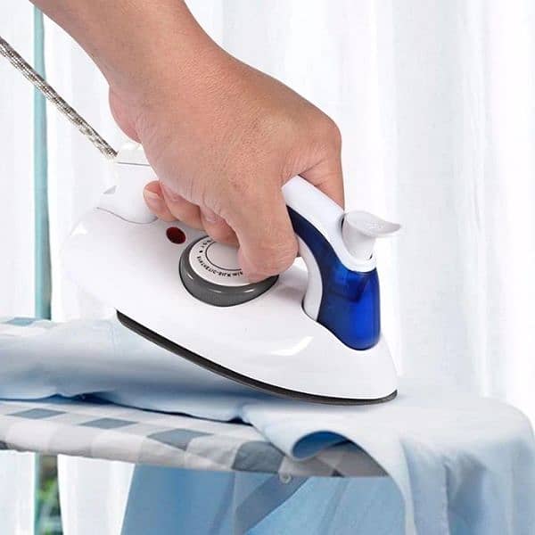 Mini Foldable Travel Steam Iron / Steam Iron / LightWeight Iron 3