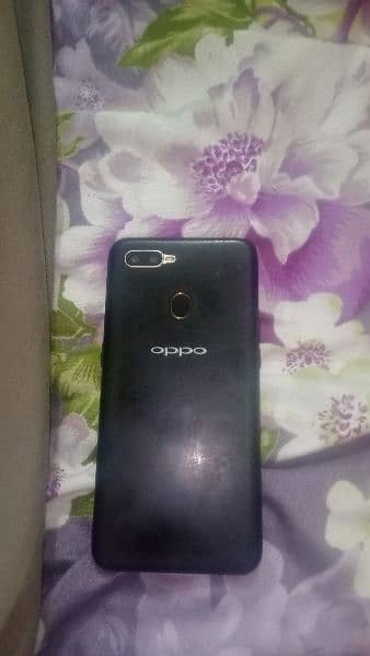 oppo a5s 10/7 condition  ram3 rom32  open nhi h sab kuch work h 0