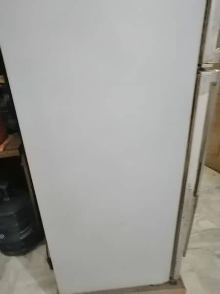 Dawlance Refrigerator big size chill cooling 3