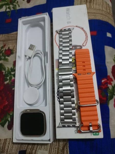 Tecno Camon 20 Limited Edition
Watch 8 Ultra & M28 Earbuds 8