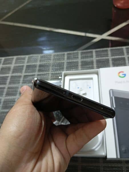 google pixel 6 pro (box phone) not a kit 5
