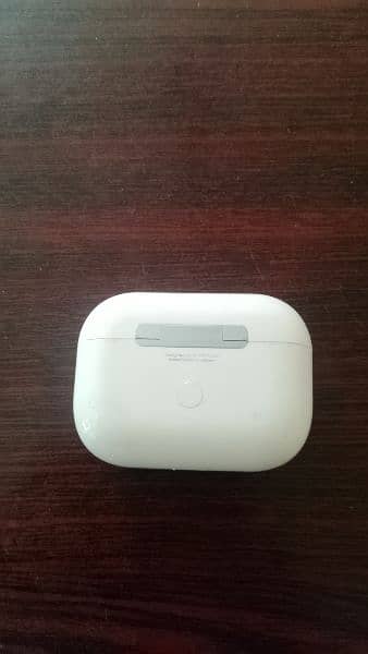airpods pro new condition 3