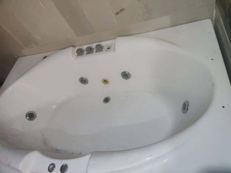 Jacuzzi almost new 3