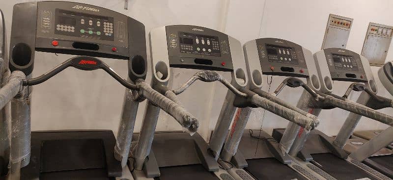 Life fitness treadmill 03201424262 8