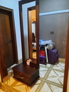stylish dressing table with mirror