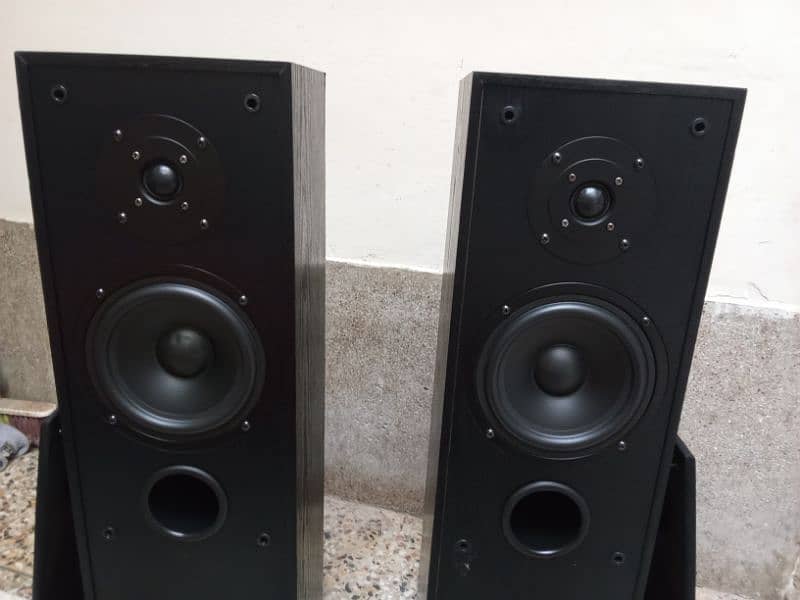 Acoustic solution speakers 1
