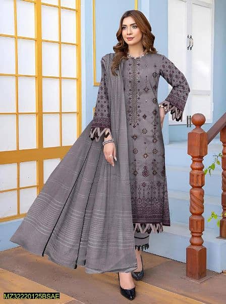 •  Fabric: Lawn
•  Pattern: Embroidered
•  Shirt Front - Pattern: 10