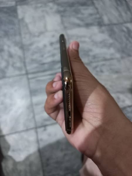 Iphone XS in Original Condition PTA Proved 3