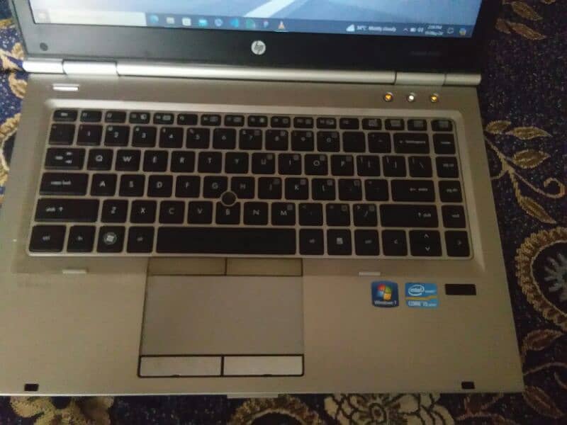 Hp BEST LAPTOP FOR COLLOGE STUDENTS 8