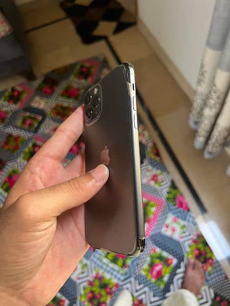 iphone 11 pro non pta 4