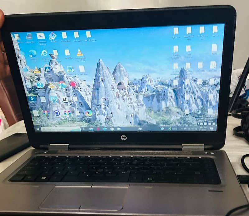 hp G2 laptop 1