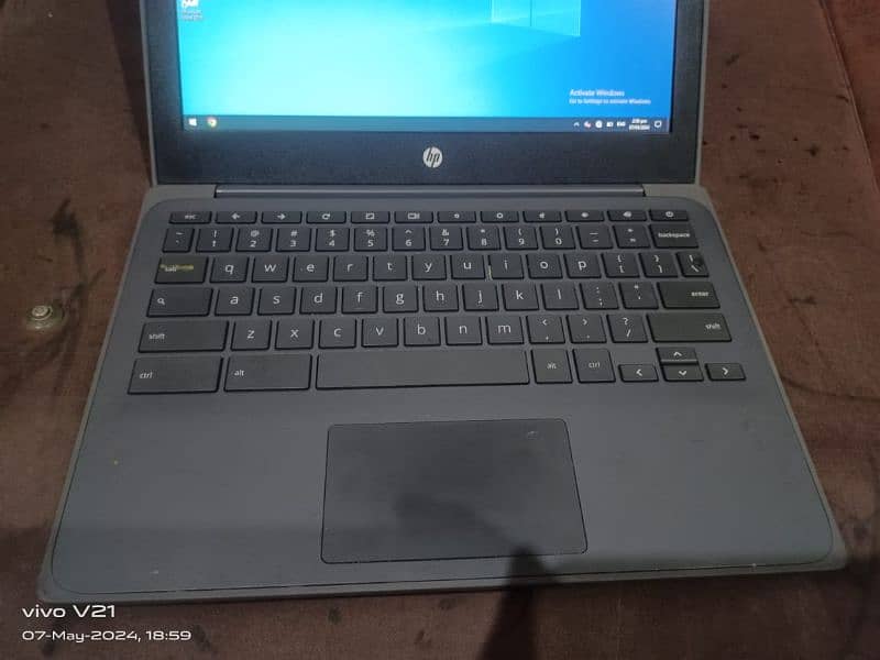 laptops for sale at very low price. limited stock 6