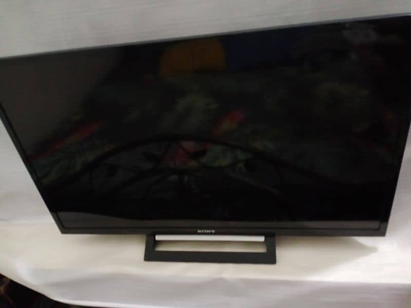 Sony 32 inch tv 1