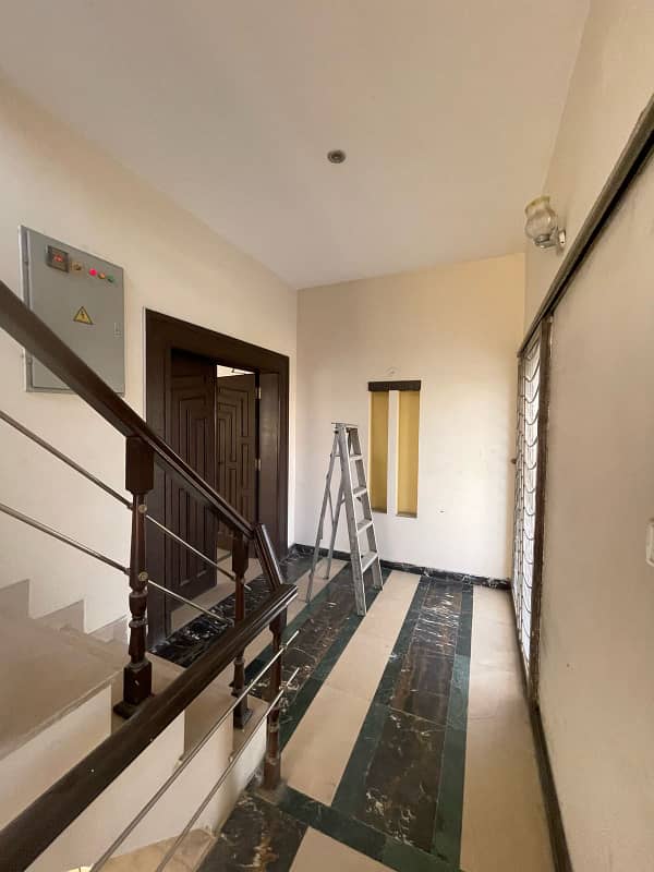 1 Kanal Beautiful Upper Portion For Rent In DHA Phase 7 26