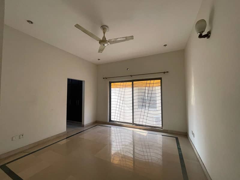 1 Kanal Beautiful Upper Portion For Rent In DHA Phase 7 28