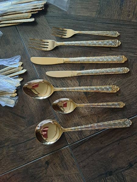 Vintage Gold Plated 88 piece Cutlery Set 0