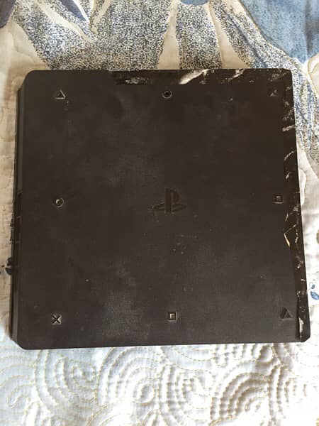 PlayStation 4 slim(1tb) 6