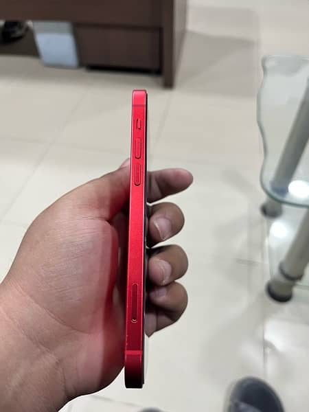 Iphone 12 pta (RED) 1