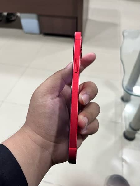 Iphone 12 pta (RED) 4