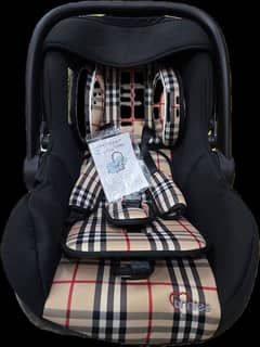 Tinnies Baby Carry Cot/ Car seat for SALE