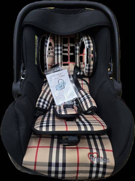 Tinnies Baby Carry Cot/ Car seat for SALE 0