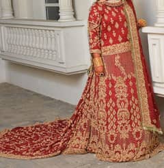 iam selling my wedding lehnga i just wore it for 2 hours on my weeding