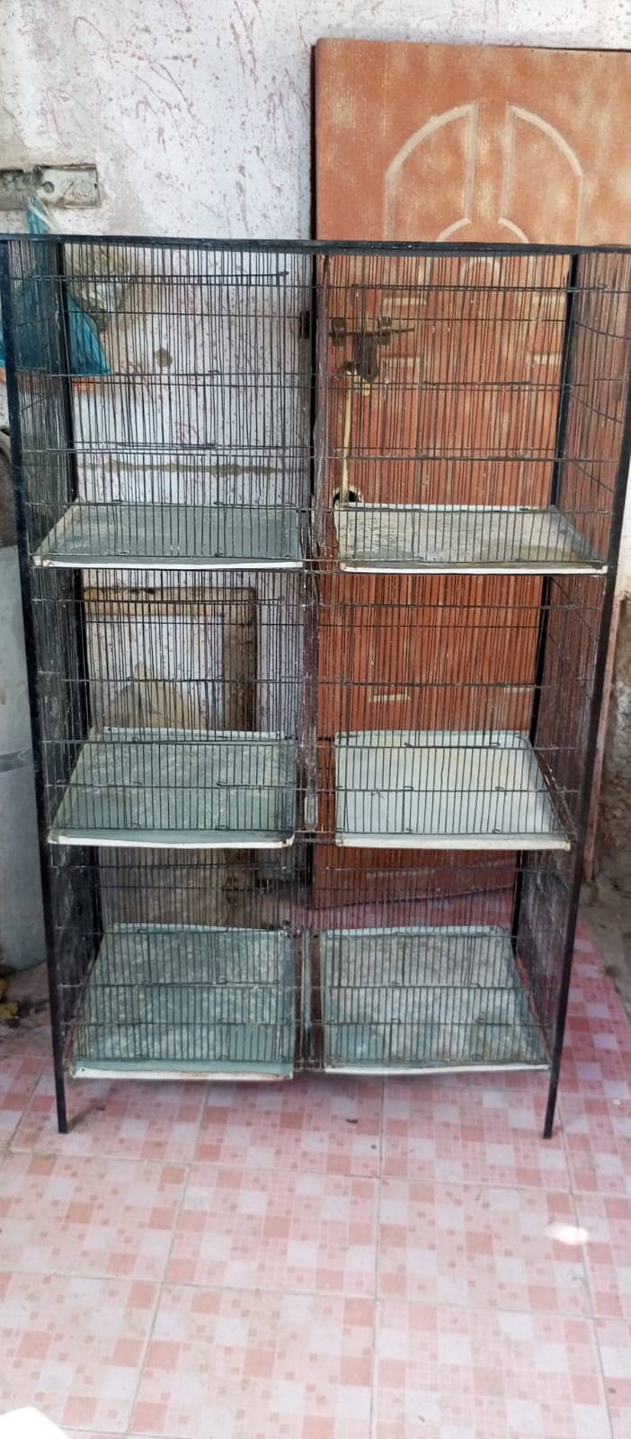 6 Portions Birds Cage For Sale. . . 0