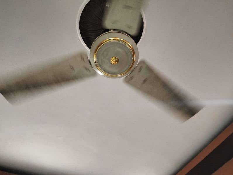8 GFC Ceiling Fan AC 4