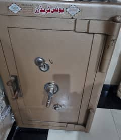 Safe locker weight 160KG For julewery or Cash