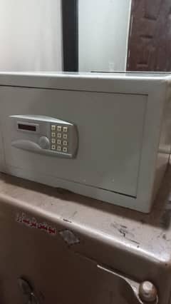 Digital small safe locker