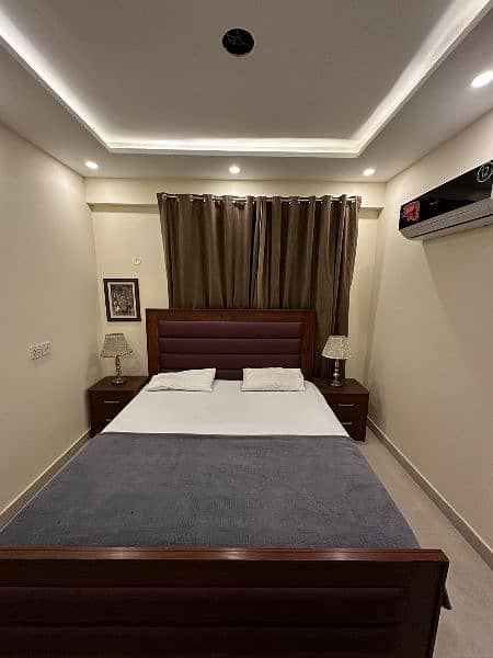 Two bed room luxury apartments for daily basis . 4