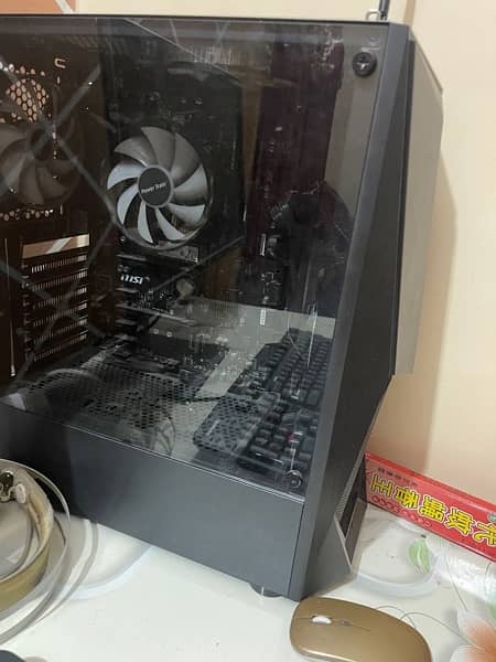 core i7 8700k 10by10 Condition 250gb nmve 500hdd 6