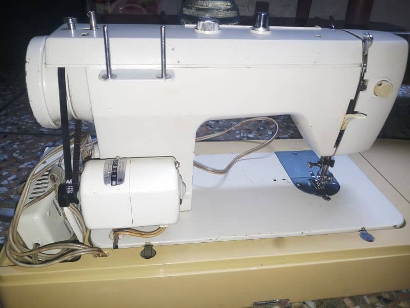 Knitting and sewing machine 2