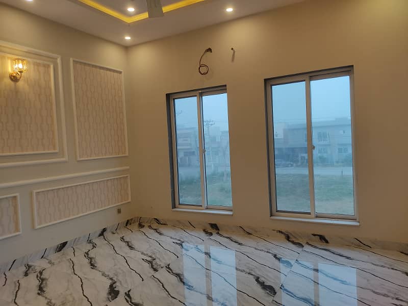 1 Kanal Brand New House Available For Sale 10