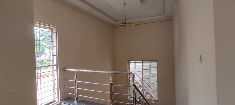 3 Bed 1 Kanal Upper Portion Available For Rent 1
