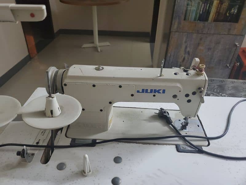 slightly used sewing machine for sale 1